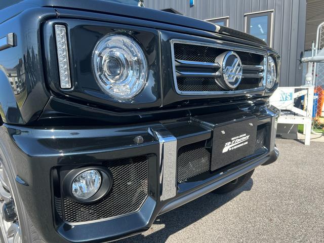 ジムニー ＸＣ　ＤＡＭＤダムド　ｌｉｔｔｌｅＧ　ＳＴＡＮＤＡＲＤ　クラッツィオシートカバー　社外ナビ　バックカメラ　登録届け出済未使用車（3枚目）