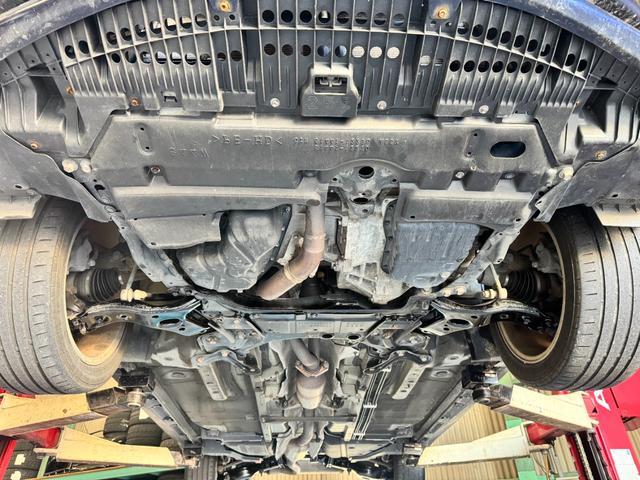 ブレイド マスターＧ　ワンオーナー　レーダークルーズコントロール　純正ナビ　純正１７インチＡＷ　パドルシフト　３．５Ｌ　Ｖ６エンジン（18枚目）