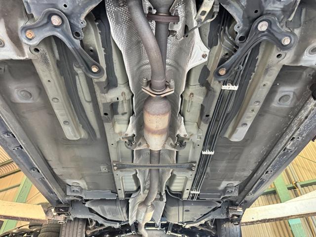 ブレイド マスターＧ　ワンオーナー　レーダークルーズコントロール　純正ナビ　純正１７インチＡＷ　パドルシフト　３．５Ｌ　Ｖ６エンジン（19枚目）