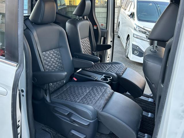 ヴォクシー ハイブリッドＳ－Ｚ（10枚目）