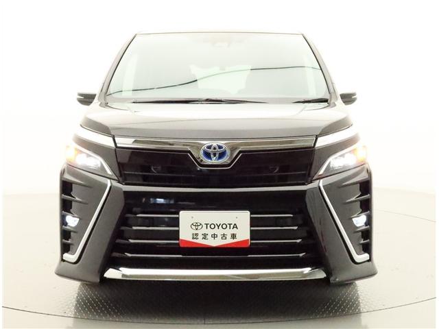 ヴォクシー ハイブリッドＺＳ　煌ＩＩ　ハイブリッド　ナビ＆ＴＶ　両側電動スライド　メモリーナビ　フルセグ　後席モニター　バックカメラ　ドラレコ　ＤＶＤ再生　ミュージックプレイヤー接続可　衝突被害軽減システム　ＥＴＣ　３列シート　記録簿（17枚目）