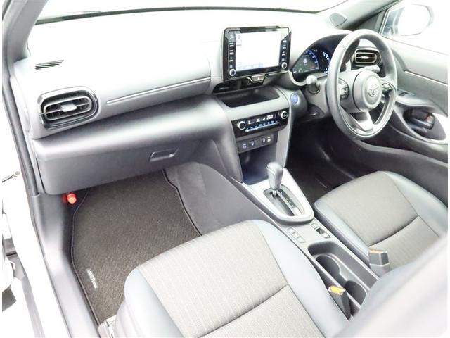 ヤリスクロス ハイブリッドＺ　ナビ全方位モニター　衝突被害軽減システム　電動シート　スマートキー　ＬＥＤ　ＦＯＧ　エアロ　サイドバイザー　リヤワイパー　クリアランスソナー　パワーバックドア　シートヒーター　オートライトワンオーナー（6枚目）