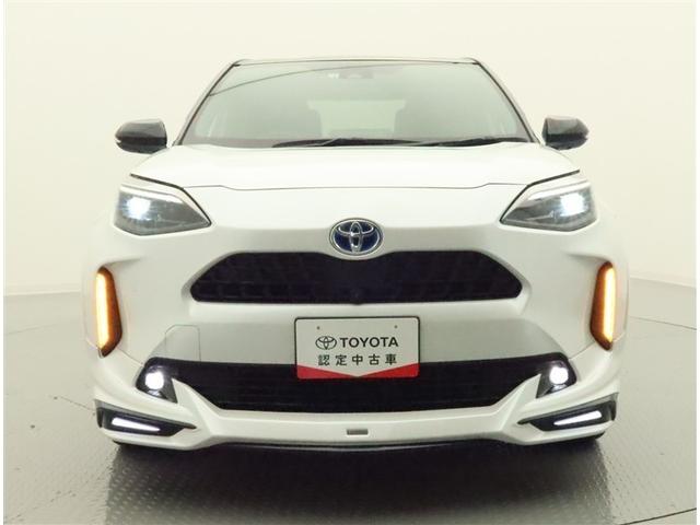 ヤリスクロス ハイブリッドＺ　ナビ全方位モニター　衝突被害軽減システム　電動シート　スマートキー　ＬＥＤ　ＦＯＧ　エアロ　サイドバイザー　リヤワイパー　クリアランスソナー　パワーバックドア　シートヒーター　オートライトワンオーナー（18枚目）