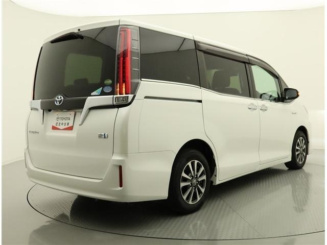 エスクァイア ハイブリッドGi プレミアムパッケージ ハイブリッド ナビ&TV 両側電動スライド メモリーナビ フルセグ 後席モニター バックカメラ ドラレコ DVD再生 ミュージックプレイヤー接続可 衝突被害軽減システム ETC 3列シート 記録簿(4枚目)