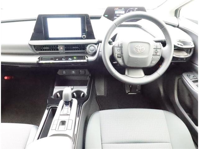 プリウス Ｕ　試乗車　ＤＡ　フルセグ　全方位モニター　ミュージックプレイヤー接続可　オートＡＣ　衝突被害軽減システム　ＥＴＣ　スマートキー　ＬＥＤ　エアロ　クルコン　サイドバイザー　クリアランスソナー　オートライト（5枚目）