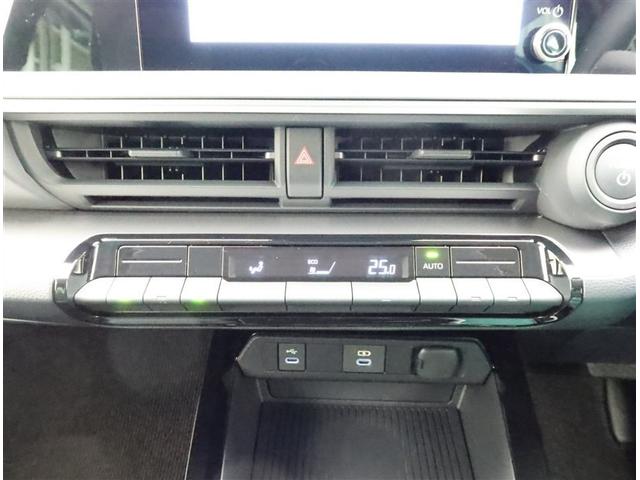 プリウス Ｕ　試乗車　ＤＡ　フルセグ　全方位モニター　ミュージックプレイヤー接続可　オートＡＣ　衝突被害軽減システム　ＥＴＣ　スマートキー　ＬＥＤ　エアロ　クルコン　サイドバイザー　クリアランスソナー　オートライト（10枚目）