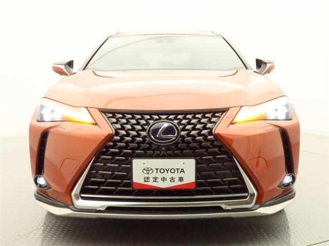 ＵＸ ＵＸ２５０ｈ　バージョンＬ　４ＷＤ　ムーンルーフ　ナビ　フルセグ　全方位モニター　ドラレコ　オートＡＣ　衝突被害軽減システム　ＥＴＣ　電動革シート　スマートキー　ＬＥＤ　ＦＯＧ　クリアランスソナー　パワーバックドア　オートライト（17枚目）