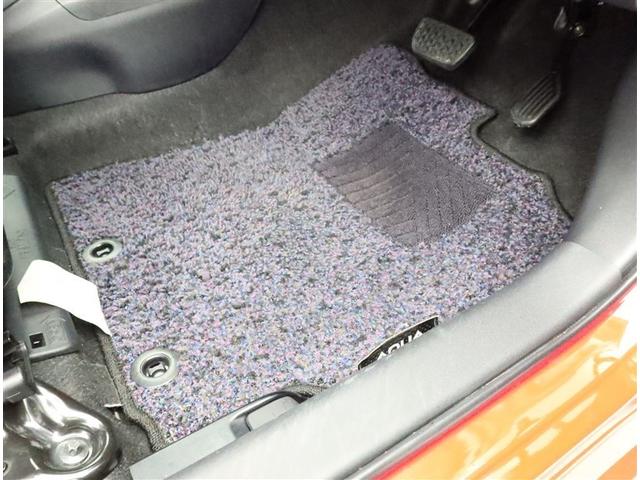 アクア Ｇ　ＳＤナビフルセグ　Ｂモニター　ＤＶＤ再生　ミュージックプレイヤー接続可　衝突被害軽減システム　ＥＴＣ　スマートキー　ＬＥＤ　ＦＯＧ　サイドバイザー　クリアランスソナー　リヤワイパー　オートライト　ＡＷ（30枚目）