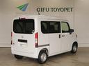 ボディーコーティングも扱っています。車体によって金額が異なりますので、お気軽にご相談下さいませ。中古車だからこそ・・・この期に施工されるお客様が多いんですよ!