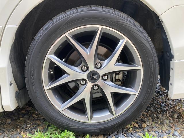 エスクァイア ハイブリッドＧｉ　プレミアムパッケージ　モデリスタエアロ　ＴＲＤダウンサス　両側パワースライドドア　ハーフレザー　フリップダウンモニター　レーンアシスト　オートハイビーム　衝突被害軽減ブレーキ（27枚目）