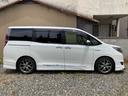 エスクァイア ハイブリッドＧｉ　プレミアムパッケージ　モデリスタエアロ　ＴＲＤダウンサス　両側パワースライドドア　ハーフレザー　フリップダウンモニター　レーンアシスト　オートハイビーム　衝突被害軽減ブレーキ（4枚目）