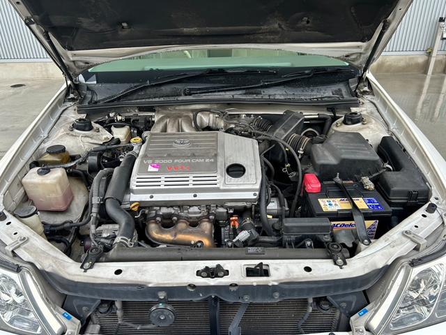 プロナード ３．０　アルミホイール　オートライト　ＡＴ　シートヒーター　キーレスエントリー　電動格納ミラー　パワーシート　ＣＤ　カセット　ＡＢＳ　ＥＳＣ（22枚目）