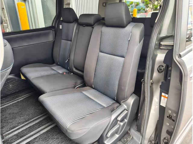 ヴォクシー ZS 煌II 両側電動スライドドア LEDヘッドライト ステアリングスイッチ アイドリングストップ リアロールサンシェード オートライト デュアルオートエアコン 純正16インチAW リアエアコン(20枚目)