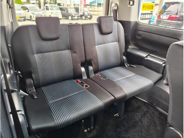 ヴォクシー ZS 煌II 両側電動スライドドア LEDヘッドライト ステアリングスイッチ アイドリングストップ リアロールサンシェード オートライト デュアルオートエアコン 純正16インチAW リアエアコン(21枚目)