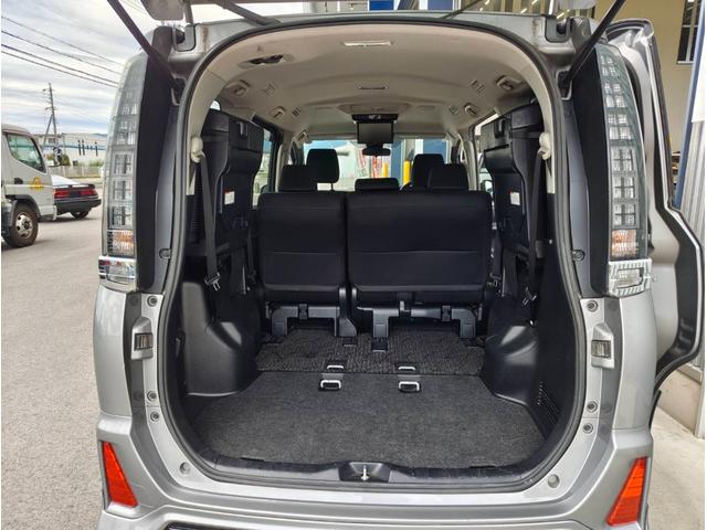 ヴォクシー ZS 煌II 両側電動スライドドア LEDヘッドライト ステアリングスイッチ アイドリングストップ リアロールサンシェード オートライト デュアルオートエアコン 純正16インチAW リアエアコン(27枚目)