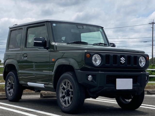 ジムニー XC LEDヘッドランプ スズキセーフティサポート スマートキー&プッシュスタート クルーズコントロール 本革巻ステアリング フルオートエアコン ヒーテッドドアミラー シートヒータ 純正16インチアルミ(2枚目)