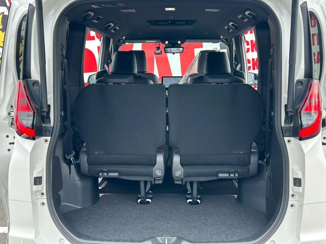 ノア ハイブリッドS-Z 快適利便パッケージHI ドライビングサポート ディスプレイオーディオPlus 前後ドラレコ LEDヘッド・フォグランプ ブラインドスポットモニター 両側電動パワースライドドア パワーバックドア(11枚目)