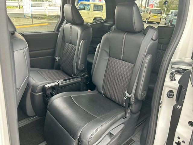 ノア ハイブリッドS-Z 快適利便パッケージHI ドライビングサポート ディスプレイオーディオPlus 前後ドラレコ LEDヘッド・フォグランプ ブラインドスポットモニター 両側電動パワースライドドア パワーバックドア(19枚目)