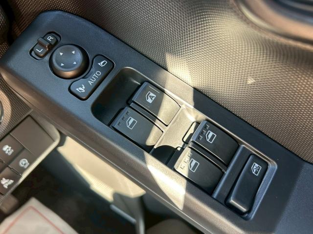 タフト Ｇ　クロムベンチャー　９インチスマホ連携ディスプレイオーディオ　スカイフィールドトップ　ＬＥＤヘッドランプ　電動パーキングブレーキ　運転席・助手席シートヒーター　ウェルカムドアロック解除　１５インチアルミ（28枚目）