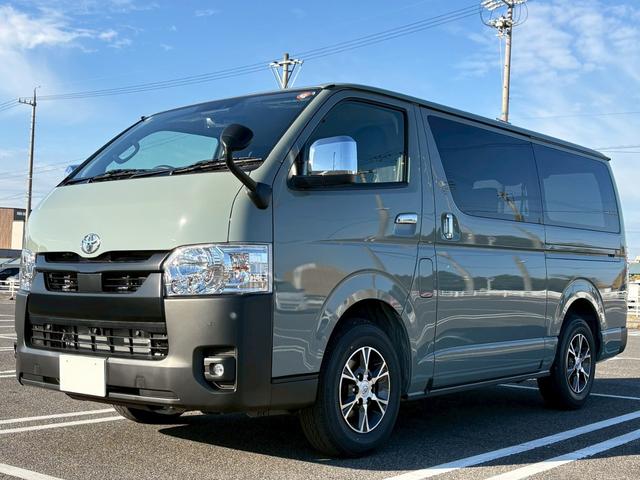 ハイエースバン ロングスーパーＧＬ　トヨタセーフティセンス　パノラミックビューモニター　両側パワースライドドア　イージークローザー　ＬＥＤヘッドランプ　パノラミックビューモニター　デジタルインナーミラー　寒冷地仕様　　ＡＣ１００Ｖ（4枚目）