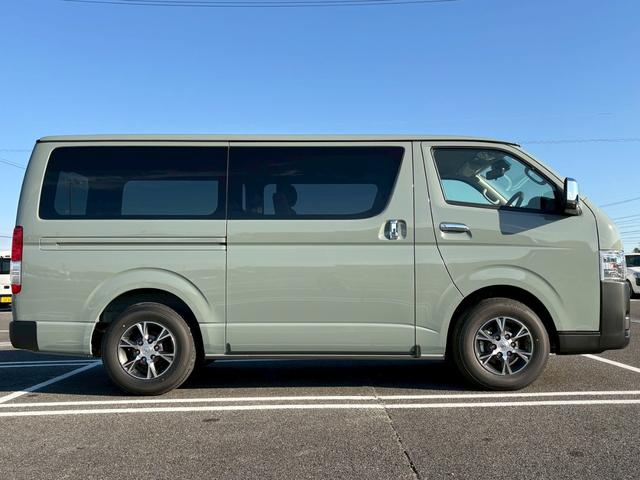 ハイエースバン ロングスーパーＧＬ　トヨタセーフティセンス　パノラミックビューモニター　両側パワースライドドア　イージークローザー　ＬＥＤヘッドランプ　パノラミックビューモニター　デジタルインナーミラー　寒冷地仕様　　ＡＣ１００Ｖ（6枚目）