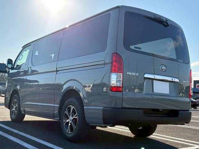 ハイエースバン ロングスーパーＧＬ　トヨタセーフティセンス　パノラミックビューモニター　両側パワースライドドア　イージークローザー　ＬＥＤヘッドランプ　パノラミックビューモニター　デジタルインナーミラー　寒冷地仕様　　ＡＣ１００Ｖ（7枚目）