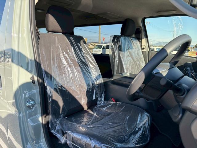 ハイエースバン ロングスーパーＧＬ　トヨタセーフティセンス　パノラミックビューモニター　両側パワースライドドア　イージークローザー　ＬＥＤヘッドランプ　パノラミックビューモニター　デジタルインナーミラー　寒冷地仕様　　ＡＣ１００Ｖ（11枚目）