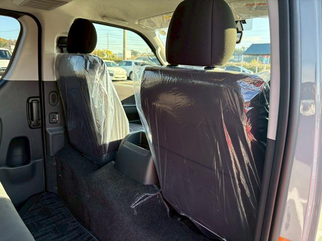 ハイエースバン ロングスーパーＧＬ　トヨタセーフティセンス　パノラミックビューモニター　両側パワースライドドア　イージークローザー　ＬＥＤヘッドランプ　パノラミックビューモニター　デジタルインナーミラー　寒冷地仕様　　ＡＣ１００Ｖ（16枚目）