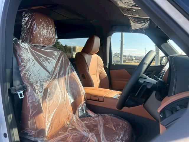 ヴェルファイアハイブリッド Z プレミア トヨタセーフティセンス 左右独立ムーンルーフ BSM+SEA LEDヘッドランプ エグゼクティブパワーシート 後席ディスプレイ ディスプレイオーディオPlus ユニバーサルステップ アドバンストパーク(11枚目)