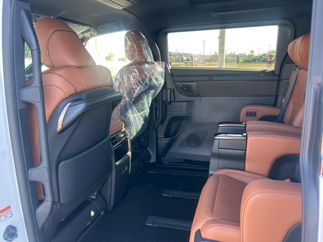 ヴェルファイアハイブリッド Z プレミア トヨタセーフティセンス 左右独立ムーンルーフ BSM+SEA LEDヘッドランプ エグゼクティブパワーシート 後席ディスプレイ ディスプレイオーディオPlus ユニバーサルステップ アドバンストパーク(14枚目)