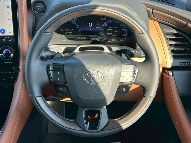 ヴェルファイアハイブリッド Z プレミア トヨタセーフティセンス 左右独立ムーンルーフ BSM+SEA LEDヘッドランプ エグゼクティブパワーシート 後席ディスプレイ ディスプレイオーディオPlus ユニバーサルステップ アドバンストパーク(23枚目)