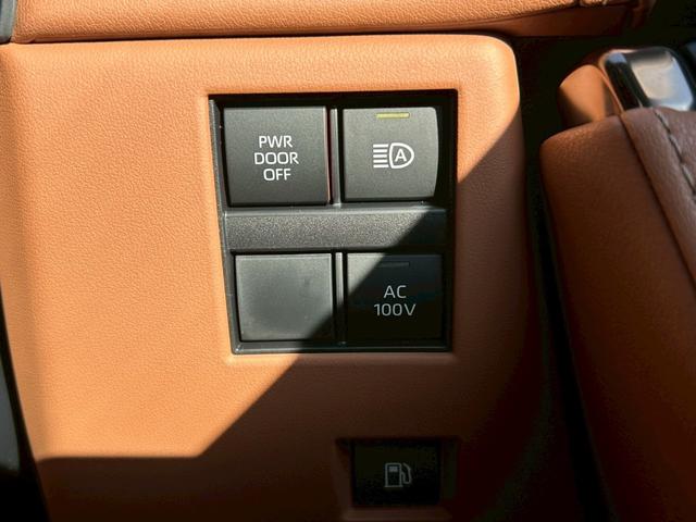 ヴェルファイアハイブリッド Z プレミア トヨタセーフティセンス 左右独立ムーンルーフ BSM+SEA LEDヘッドランプ エグゼクティブパワーシート 後席ディスプレイ ディスプレイオーディオPlus ユニバーサルステップ アドバンストパーク(30枚目)