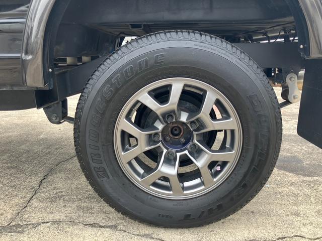 ジムニー サマーウインド　リミテッド　リフトアップ車　エンジンオーバーホール済　ピストン新品　ポート研磨　セルモーター新品　社外エアコリーナー　アルミバンパー　シエラ純正１５インチアルミ　ドライブレコーダー（22枚目）