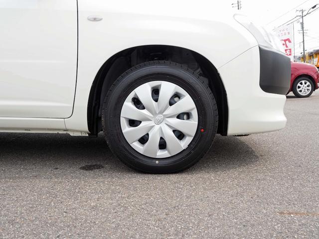 プロボックス Ｆ　登録済み未使用車　バックモニター付き自動防眩インナーミラー　純正フロアマット　セーフティセンス　プリクラッシュ　ＡＣ１００Ｖ電源　アイドリングストップ　オートライト　スペアキー有り（17枚目）