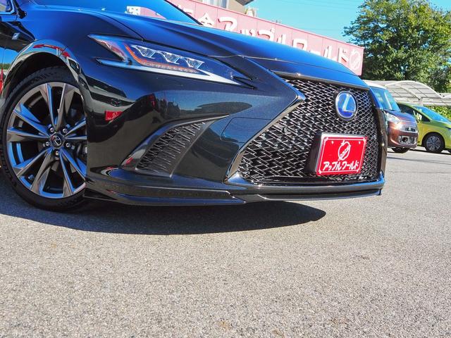 ＥＳ ＥＳ３００ｈ　Ｆスポーツ　ＴＲＤエアロ　ＴＲＤ４本出しマフラー　サンルーフ　純正ナビ　バックカメラ　セーフティシステム　レーダークルーズ　ＢＳＭ　デジタルインナーミラー　パワートランクリッド　ＨＵＤ　前後ドラレコ　ＥＴＣ（20枚目）