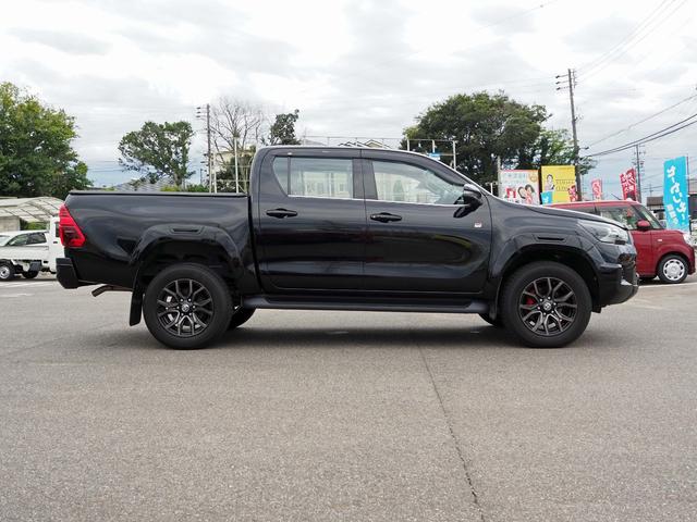ハイラックス Ｚ　ＧＲスポーツ　４ＷＤ　トノカバー　純正ディスプレイオーディオ　ナビ　パノラミックビューモニター　プリクラッシュ　レーダークルコン　クリアランスソナー　ハーフ合皮シート　パワーシート　ＬＥＤヘッド　ＬＥＤフォグ（16枚目）