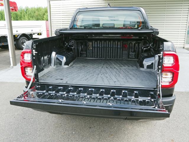 ハイラックス Ｚ　ＧＲスポーツ　４ＷＤ　トノカバー　純正ディスプレイオーディオ　ナビ　パノラミックビューモニター　プリクラッシュ　レーダークルコン　クリアランスソナー　ハーフ合皮シート　パワーシート　ＬＥＤヘッド　ＬＥＤフォグ（22枚目）
