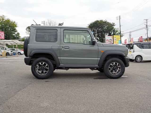 ジムニーシエラ ＪＣ　登録済み未使用車　純正フロアマット　セーフティサポート　デュアルカメラブレーキサポート　クルーズコントロール　ステアリモコン　リアソナー　アイドリングストップ　シートヒーター　スマートキー２個（10枚目）