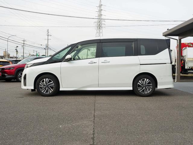 セレナ ｅ－パワー　ハイウェイスターＶ　純正１２．３インチナビ　アラウンドビューモニター　３６０度セーフティアシスト　プロパイロット　両側パワースライド　インテリジェントルームミラー　プロパイロットパーキング　ＡＣ１５００Ｗ　ＥＴＣ２．０（19枚目）