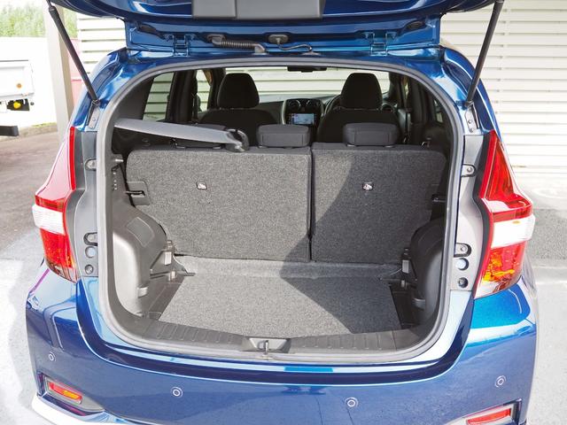 ノート オーテック 純正ナビ アラウンドビューモニター エマージェンシーブレーキ インテリジェントルームミラー LEDヘッドライト 純正15インチAW フルセグTV Bluetooth ステアリモコン ドラレコ(35枚目)