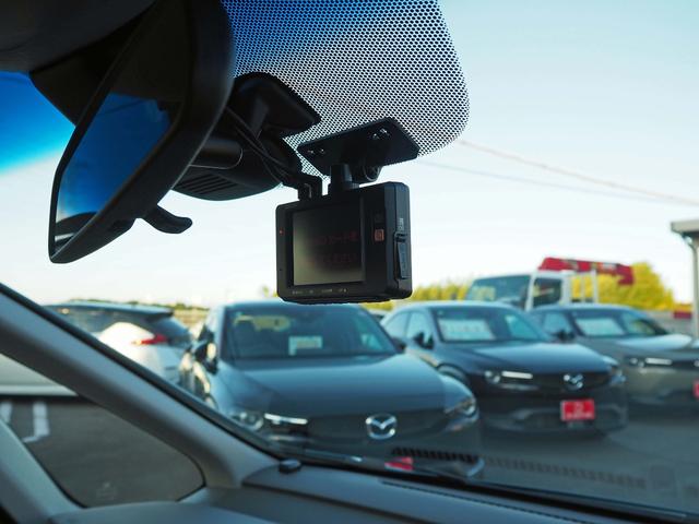 フリードハイブリッド ハイブリッド・Gホンダセンシング 後席モニター フルセグSDナビ バックカメラ 両側パワースライド ホンダセンシング レーダークルーズ LEDヘッドライト DVD USB Bluetooth 前後ドラレコ ETC スマートキー2個(9枚目)