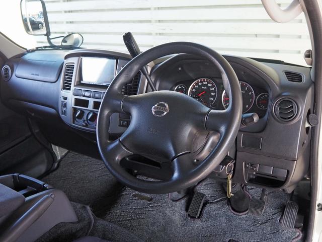 キャラバンコーチ DX 10人乗り ケンウッドメモリーナビ 後席モニター バックカメラ フルセグTV DVD再生 Bluetooth キーレス(17枚目)