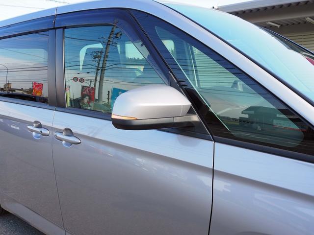 ランディ Ｇ　車検整備付き　セーフティセンス　両側パワースライドドア　ＳＤナビ　バックカメラ　フルセグＴＶ　レーダークルコン　パーキングブレーキサポート　ＬＥＤヘッドライト　シートヒーター　プリクラッシュセーフティ（13枚目）