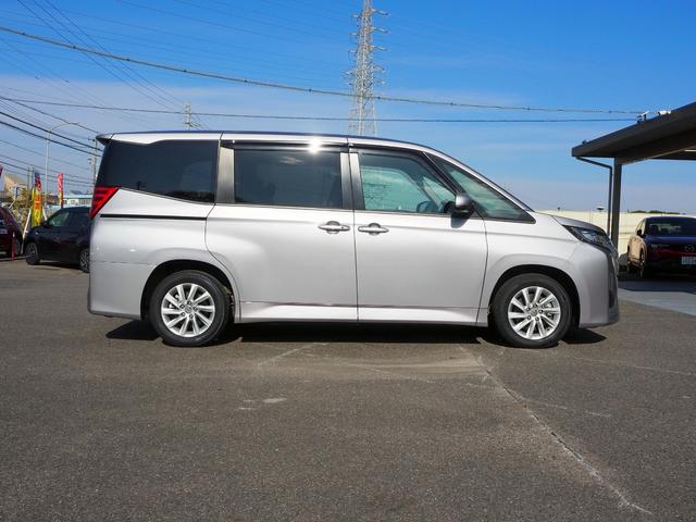 ランディ Ｇ　車検整備付き　セーフティセンス　両側パワースライドドア　ＳＤナビ　バックカメラ　フルセグＴＶ　レーダークルコン　パーキングブレーキサポート　ＬＥＤヘッドライト　シートヒーター　プリクラッシュセーフティ（14枚目）