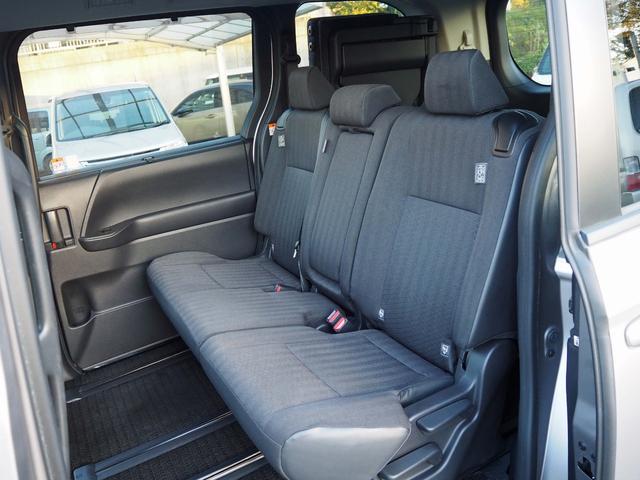 ランディ Ｇ　車検整備付き　セーフティセンス　両側パワースライドドア　ＳＤナビ　バックカメラ　フルセグＴＶ　レーダークルコン　パーキングブレーキサポート　ＬＥＤヘッドライト　シートヒーター　プリクラッシュセーフティ（37枚目）