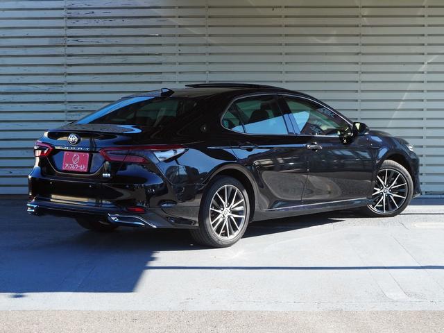 カムリ Ｇレザーパッケージ　セーフティセンス　パノラマムーンルーフ　９インチディスプレイオーディオナビ　パノラミックビューモニター　革シート　パワーシート　シートヒーター　レーダークルコン　デジタルインナーミラー型前後ドラレコ（2枚目）