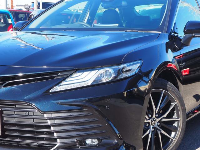 カムリ Ｇレザーパッケージ　セーフティセンス　パノラマムーンルーフ　９インチディスプレイオーディオナビ　パノラミックビューモニター　革シート　パワーシート　シートヒーター　レーダークルコン　デジタルインナーミラー型前後ドラレコ（12枚目）