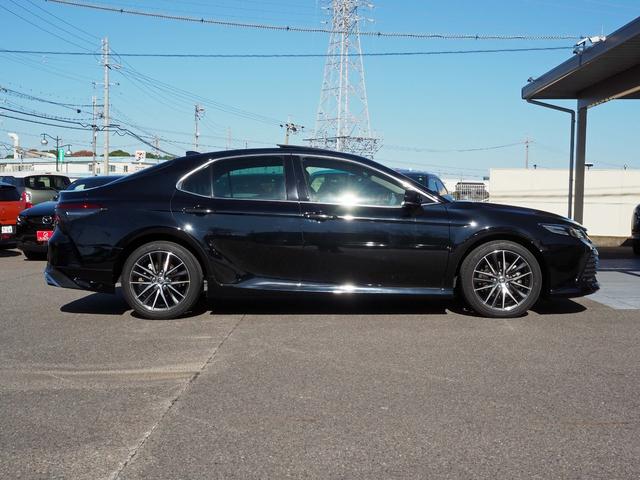 カムリ Ｇレザーパッケージ　セーフティセンス　パノラマムーンルーフ　９インチディスプレイオーディオナビ　パノラミックビューモニター　革シート　パワーシート　シートヒーター　レーダークルコン　デジタルインナーミラー型前後ドラレコ（16枚目）