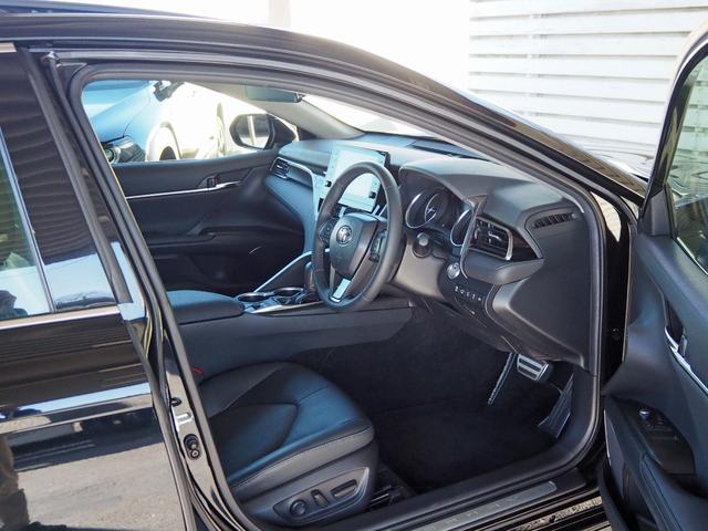 カムリ Ｇレザーパッケージ　セーフティセンス　パノラマムーンルーフ　９インチディスプレイオーディオナビ　パノラミックビューモニター　革シート　パワーシート　シートヒーター　レーダークルコン　デジタルインナーミラー型前後ドラレコ（24枚目）