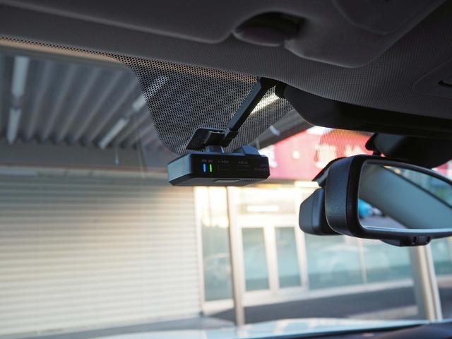 スカイライン ２００ＧＴ－ｔタイプＰ　全方位運転支援システム　純正コネクトナビ　全周囲カメラ　フルセグＴＶ　黒革シート　シートヒーター　パワーシート　ＬＥＤヘッドライト　インテリジェントクルコン　前方衝突警報　後方衝突防止支援　前後ソナー（8枚目）